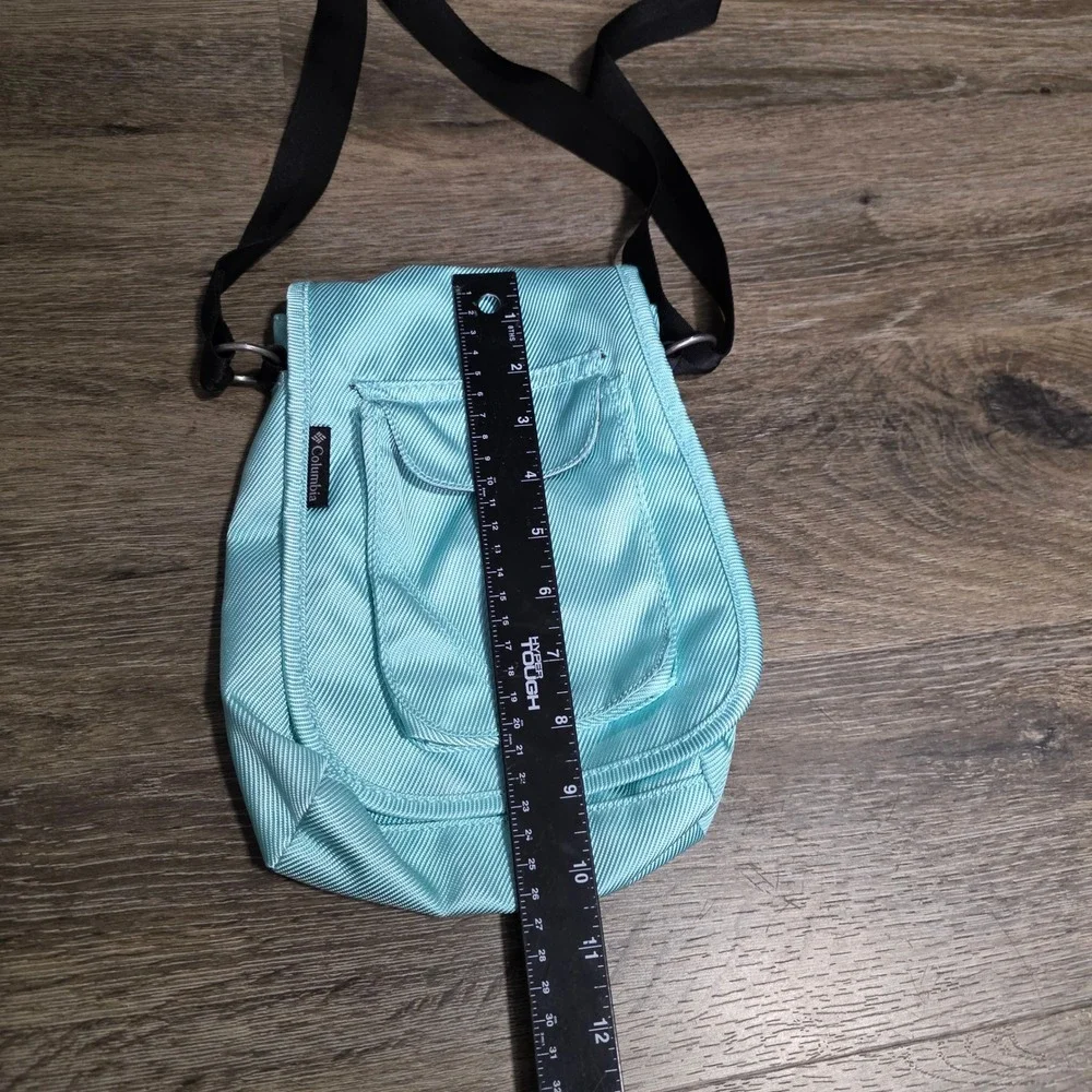 Columbia Teal Blue Crossbody Travel Bag‎ Small Messenger Pouch Adjustable Strap